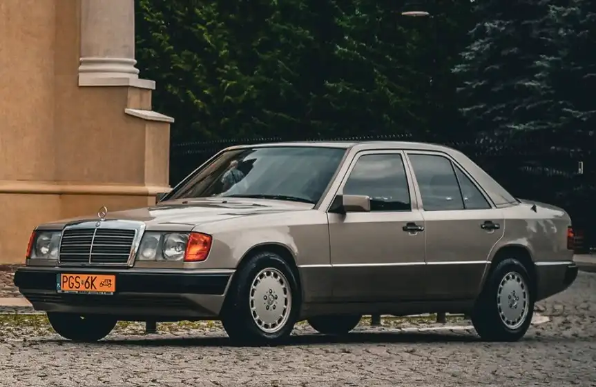 Mercedes 124 200 / 200 D / 200 E / 220 E / 230 E / 250 D / 260 E / 280 E
 300 D / 300 E / AMG 300 E / 320 E
 400 E
 500 E / AMG 500 E
 E 200 / E 220 / E 280 / E 300 / E 320 / E 420 / E 500 / E 60 AMG