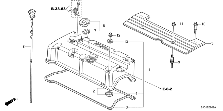 Cylinder head cover (2.4L)